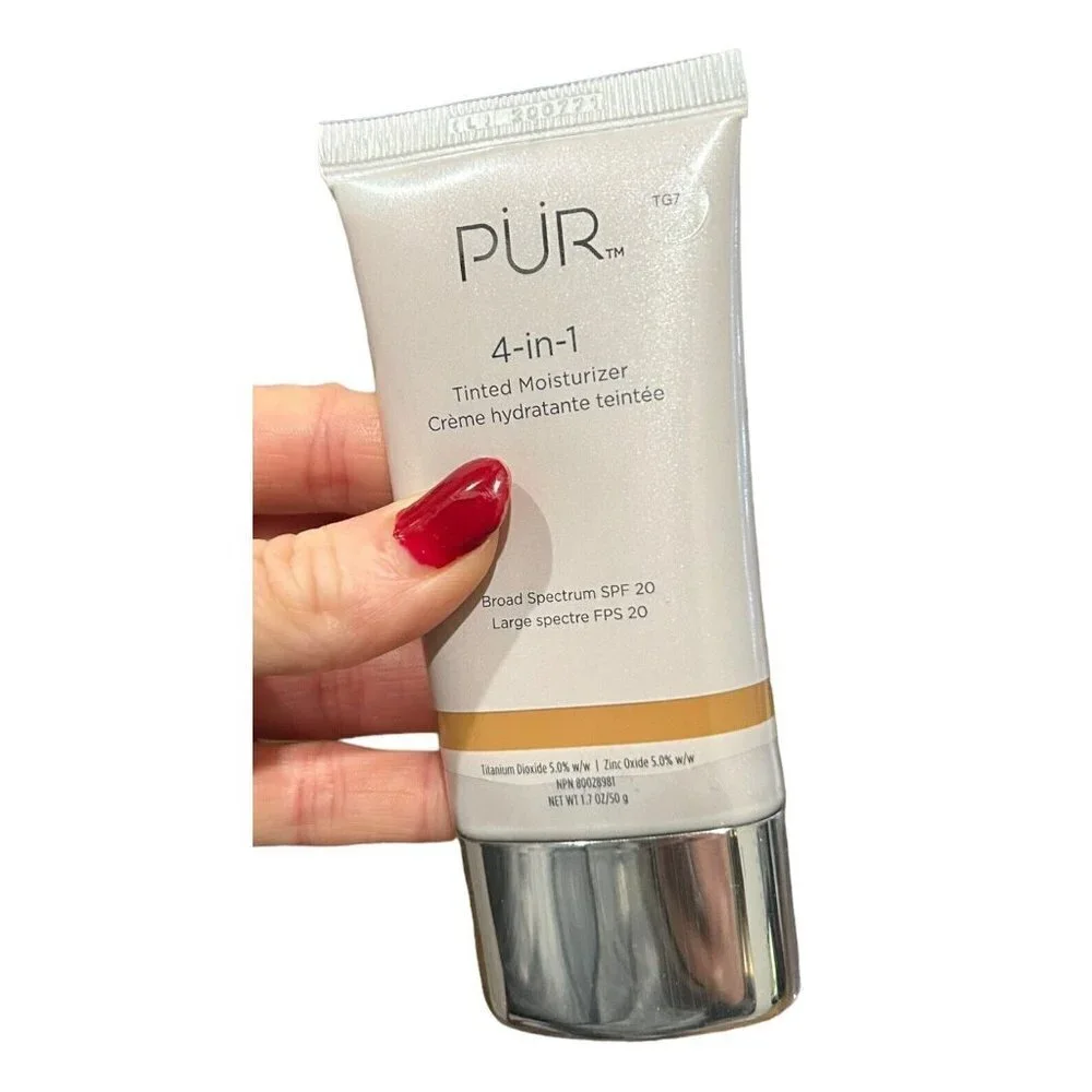 PUR 4 In 1 Tinted Moisturizer SPF 20 Shade TG7 New